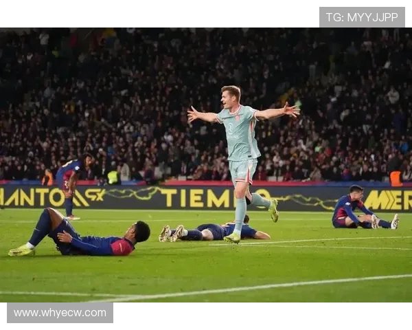 科克精准传中助攻索尔洛特头球建功西甲战场激烈对决再度扳平比分 科克精准传中助攻索尔洛特头球建功西甲战场激烈对决再度扳平比分