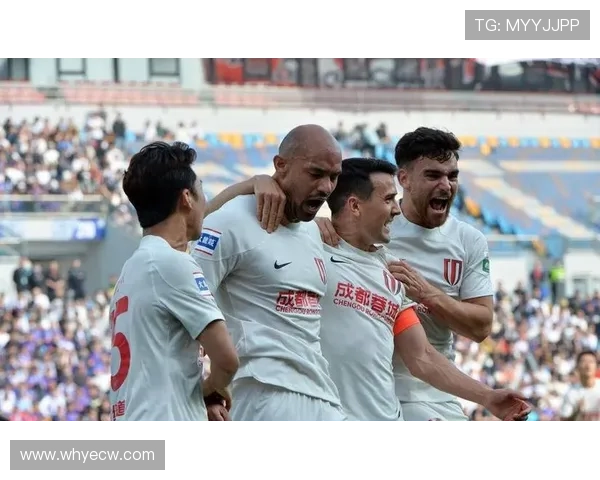 新援首秀破门表现惊艳强势引爆球迷社媒热议掀起狂欢浪潮盛大风暴